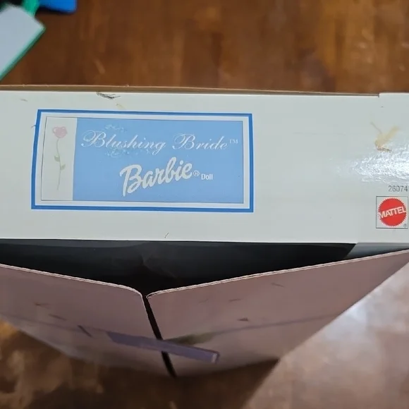 Barbie Bridal Doll in Elegant White Gown - Picture 5 of 7